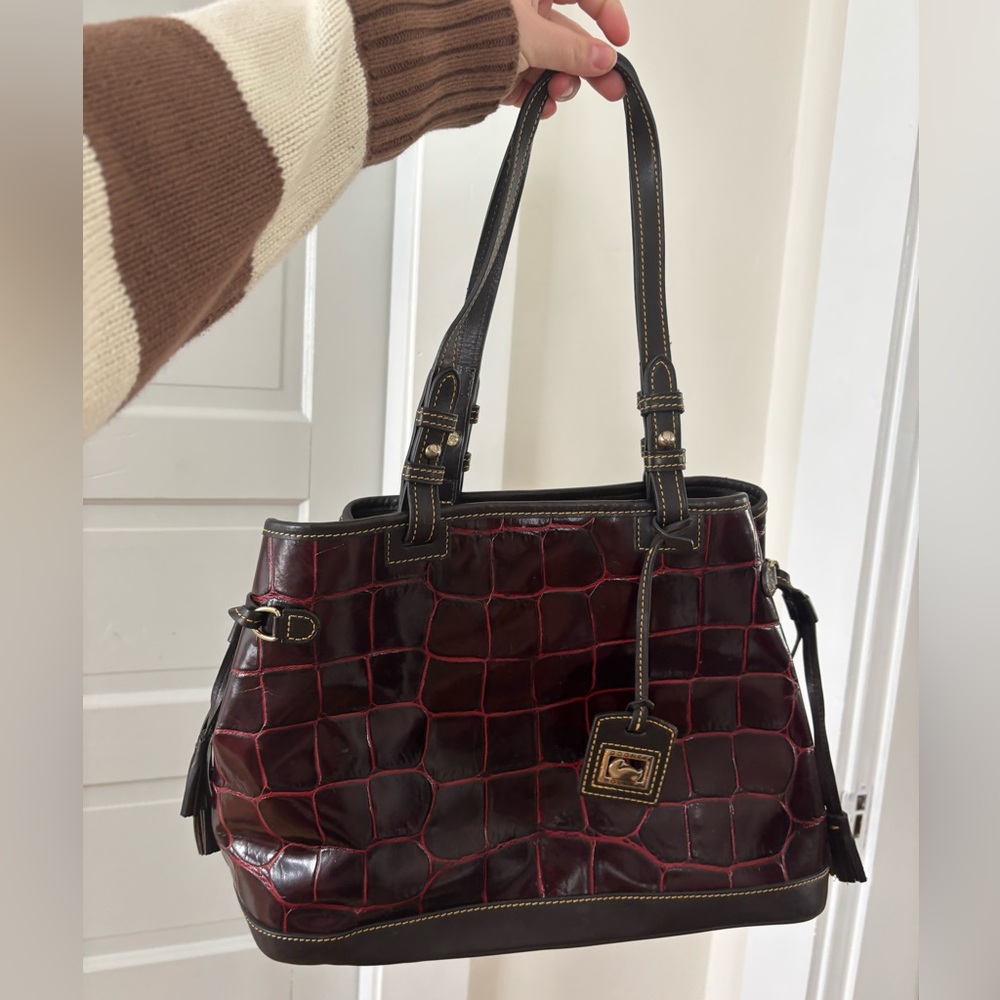 Vintage Dooney and Bourke croc shoulder bag purse